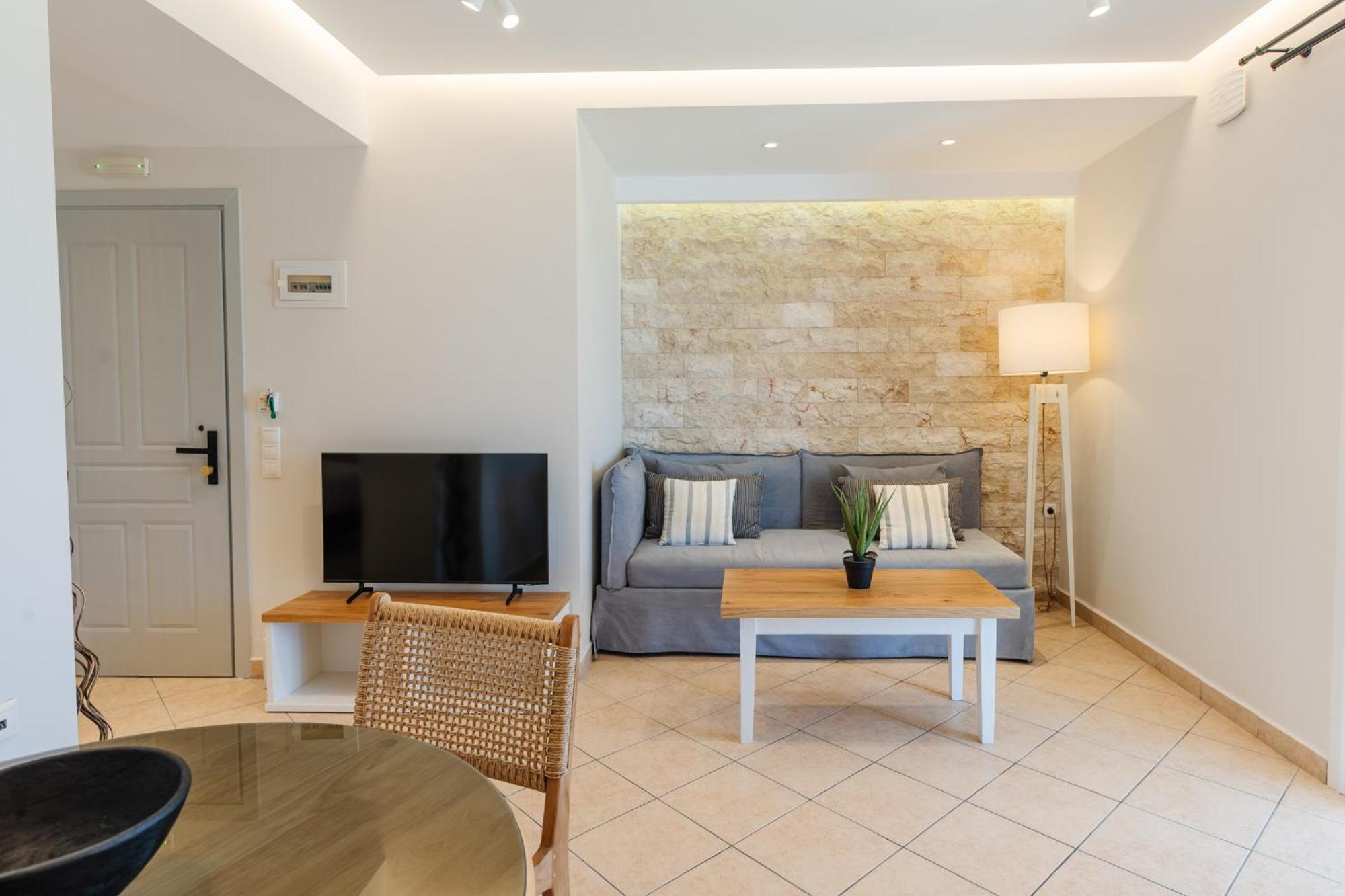 Sea Breeze & Aparthotel Agios Gordios (Corfu)